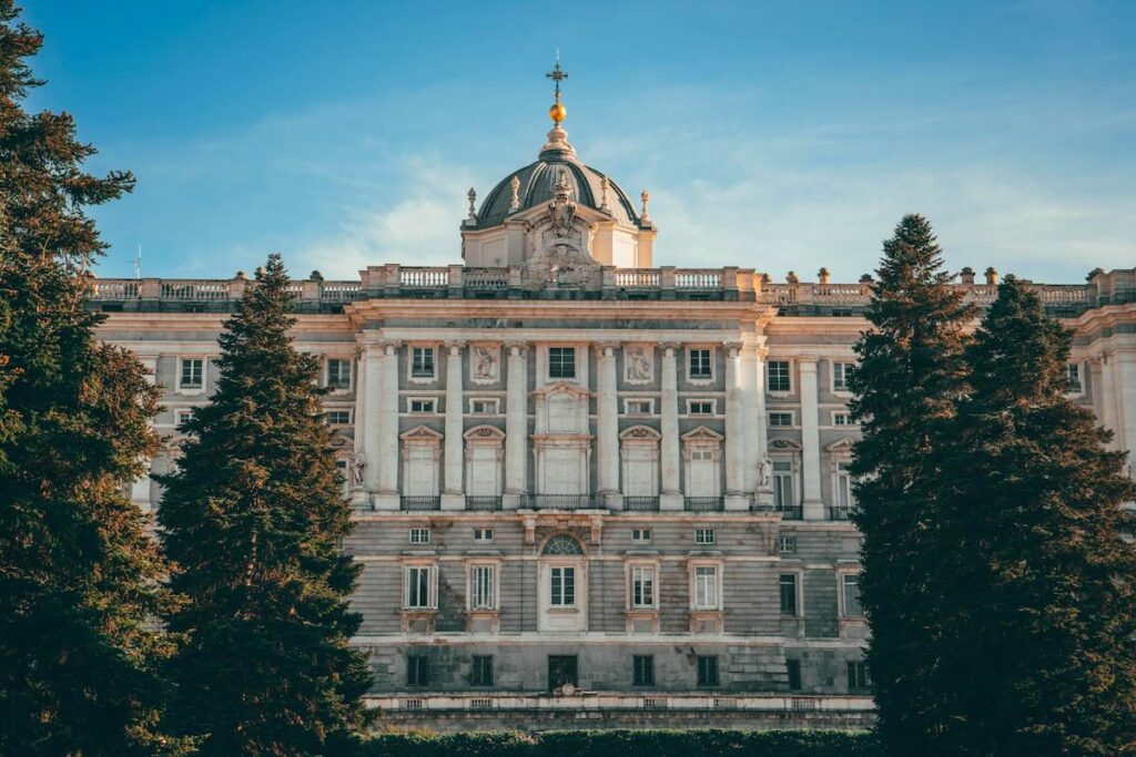 palais royal madrid le guide complet