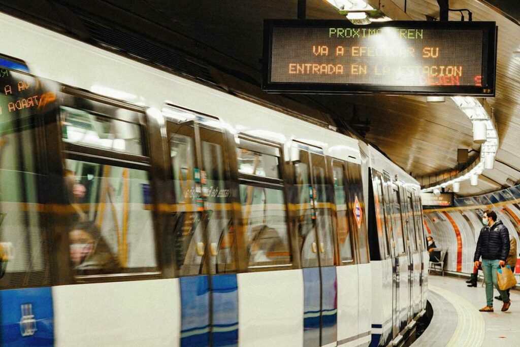 metro madrid se deplacer dans la capitale