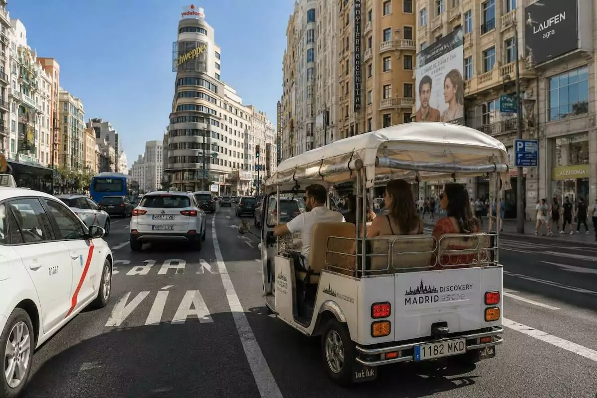 Visite privée de Madrid en Tuk Tuk pour entreprise