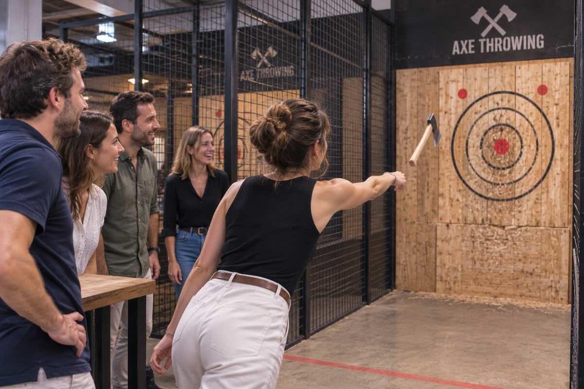 Lancer de hache pour team building à Madrid